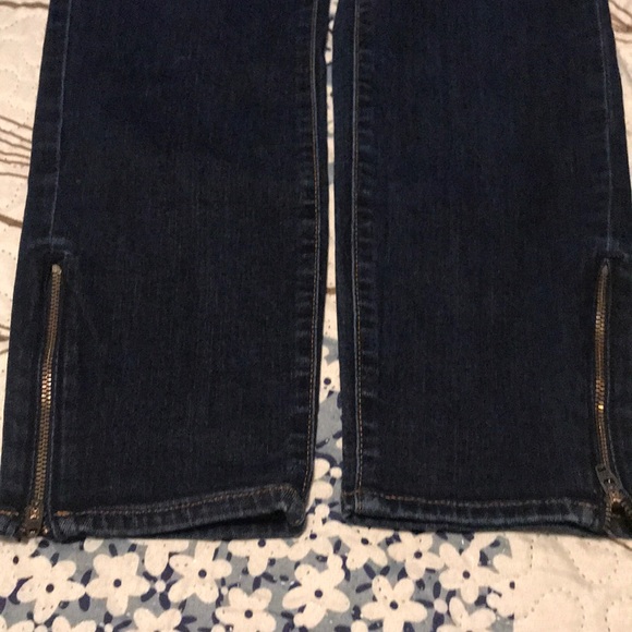 Old navy skinny Jeans - Picture 2 of 5